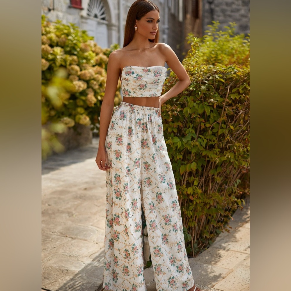 ✨Alamour The Label Floral Samar Set (JUST THE PANTS) Size Small